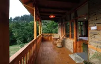 HBA Family loft studio Hotels in Naggar