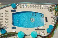 May Discount Huge 1240sq.ft Oceanfront Corner Unit Panoramic Wrap-Around Views