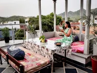 Hotel Kanak Niwas Hotels near Amberi
