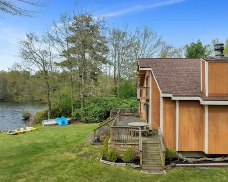 湖畔度假屋 - 適合家庭的皮划艇 萊克酒店