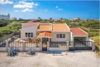 Sunny Palm Beach Villa - 3 min from beach