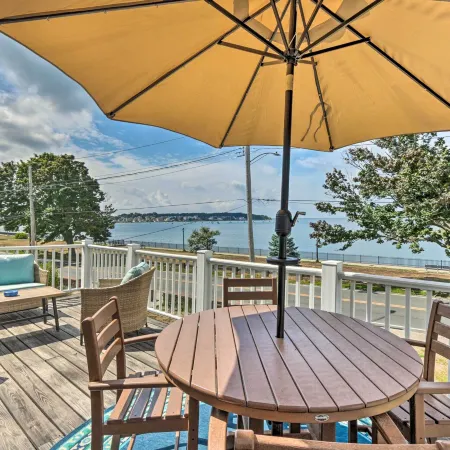 Walkable New Haven Retreat w/ Ocean Views!