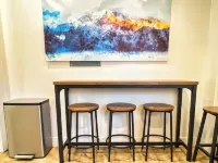 Salt Lake Mountain Escape- Hot Tub, Remodeled, W&D.