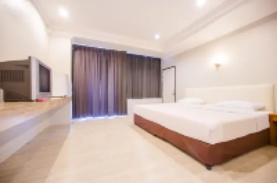 โรงแรมรัตนาวิว โรงแรมใกล้วัดนางพญา