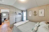 2 Mi to Anna Maria Island Newly Built Home!