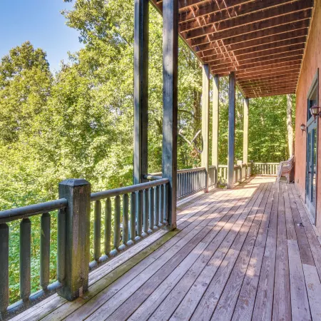 Expansive Sky Valley Lodge w/ Mountain Views!