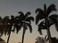 Red Peak Retreat Hotels in Caravonica