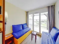 Studio 5 People - Selection - Sea View