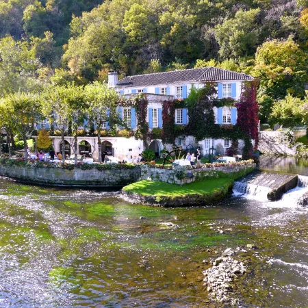 Castle Apartment in Chaleix near Forest