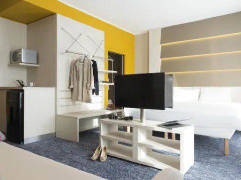 イビス スタイルズ ニヴェル