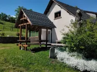 Pleasant house in the heart of the Auvergne volcanoes, Sancy massif Hotels in Saint-Diery