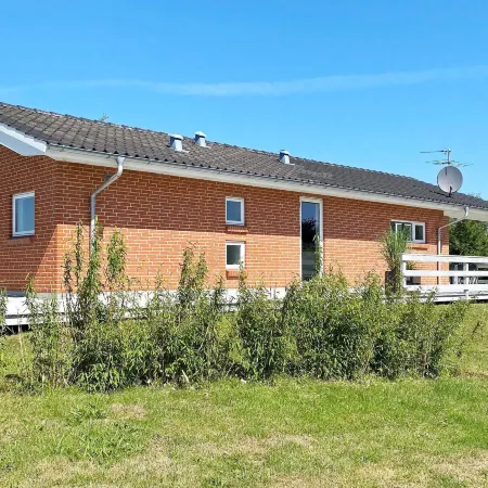 10 person holiday home in Juelsminde-By Traum