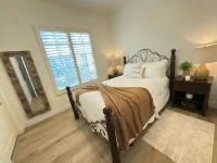 3Bd/Bath, Top to Bottom Renovations! No Carpet, New Cupboards and Tile Showers.