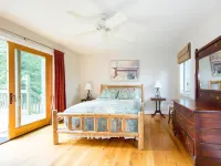 Montfair Resort Farm Hotels in White Hall