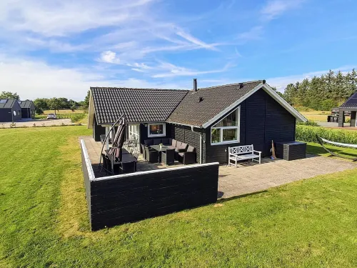 Luxury Lakeside Retreat - by Traum Ferienwohnungen Hotels in Ansager