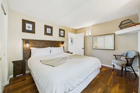 Black Sands Escape- Ocean and Range Views- Comfort