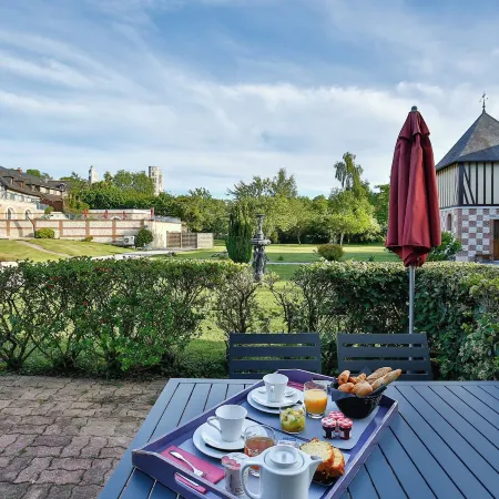 Demeures & Châteaux Hôtel Domaine le Clos des Fontaines Hotels in Upper Normandy