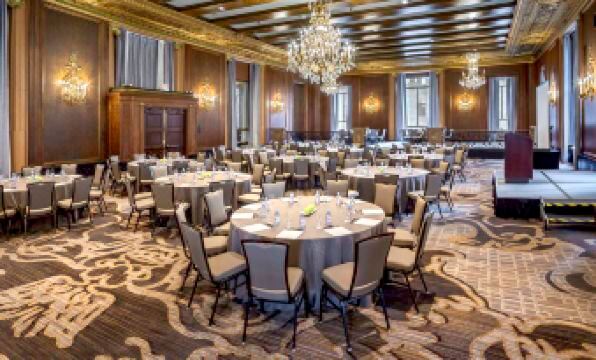 InterContinental Hotels CHICAGO MAGNIFICENT MILE by IHG