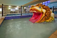 Holiday Inn Express & Suites MITCHELL by IHG - Hot Tub