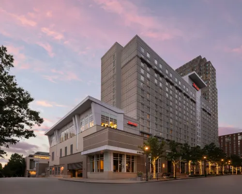 Raleigh Marriott City Center Hotels near Artspace