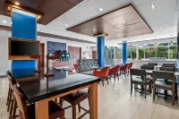 Holiday Inn Express & Suites DETROIT NORTHWEST - LIVONIA by IHG - breakfast