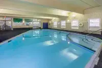 Holiday Inn Club Vacations Oak N' Spruce Resort - Family