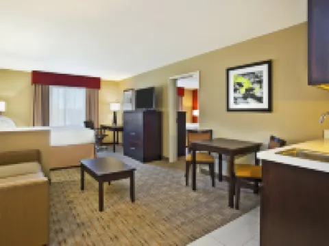 Holiday Inn Express & Suites SPRINGFIELD - DAYTON AREA by IHG Hotels in Springfield