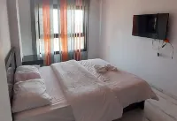 2BR Apartment •Side Sea View • Pool •Turtles Beach - Chalet
