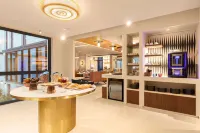 Yac Paris Clichy, A Member of Radisson Individuals Hotels in Clichy