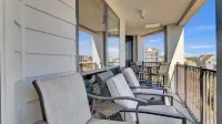 402 Summerhouse by Avantstay Beachfront Condo w/ Community Pool Access