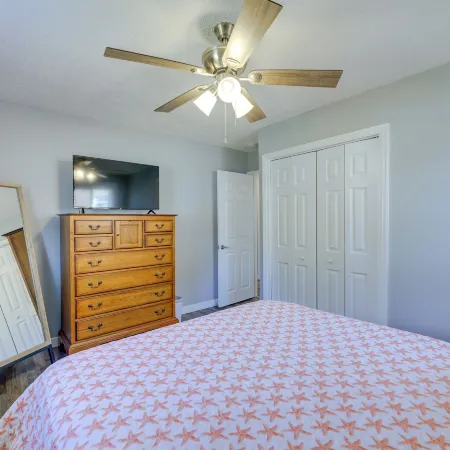 New Bern Abode w/ Yard ~ 2 Mi to Neuse River