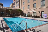 Hilton Garden Inn Palmdale - Swimmingpools