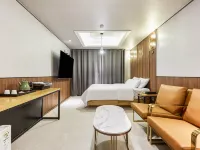 Bundang Golden Hotels near Sunae Station