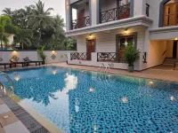 Coastal Suites Apart-Hotel - Pools