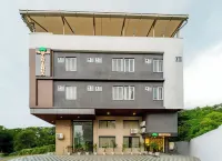 Hotel The Grand Tanishqa By Basotel