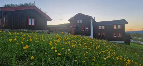 Skotten Seter - Bed & Husky Hotels in Favang