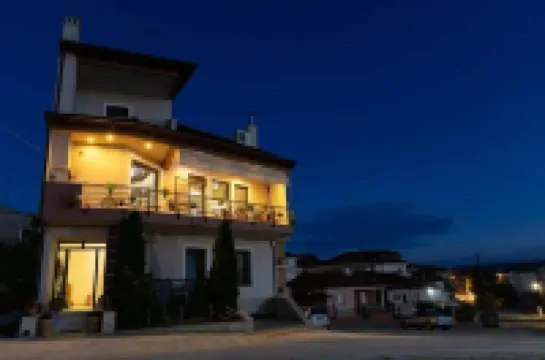 The Sunset Haven Kastoria Modern Lake Elegance Hotels in 