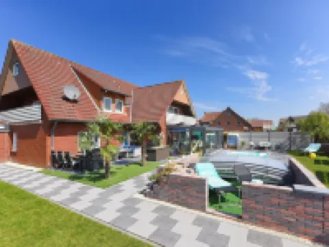 Gemuetliche Ferienwohnung mit Balkon - Ideal fur 2 Personen Hotels in Bensersiel