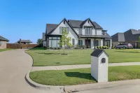 Luxe Retreat w/ Patio & Fenced Yard in Waxahachie! - 4-Star