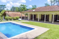 Sítio em Igaratá - perfeito para descanso em família Hotels in Igarata