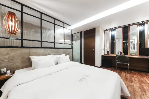 2Day Hotel - 2-Star