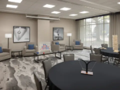 Embassy Suites by Hilton Detroit Troy Auburn Hills Hotel di Troy