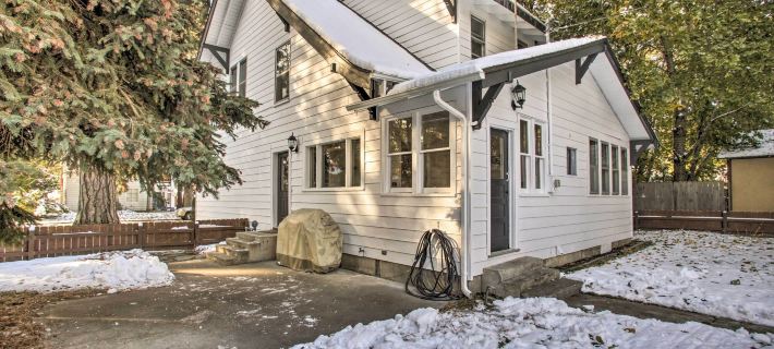 Charming Downtown Coeur DAlene Home with Yard! Hoteles en Condado de Kootenai