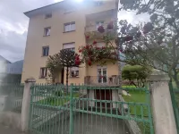 Tiranoexpress 2 floor