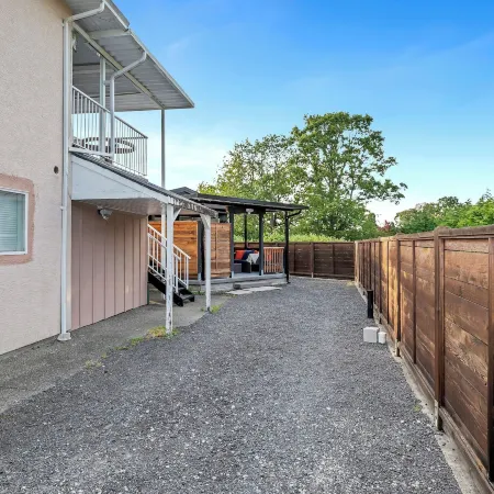 Knockan Hill Rentals - Ground Floor Suite