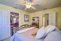 Walk to Main St: Multiple Fireplaces, Jacuzzi Tubs - 寵物友善