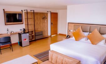 The Warwick Hotel, Nanyuki Kenya - Housity