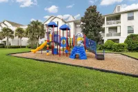 Landing Furnished Apartments Near Unf - Condos