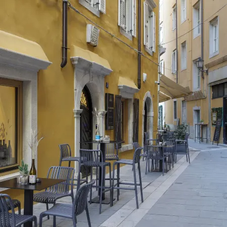 AMIRA Ca' Argento Premium Apartments