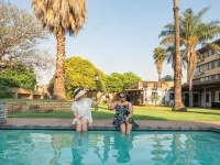Anew Hotel Witbank Emalahleni - Pools